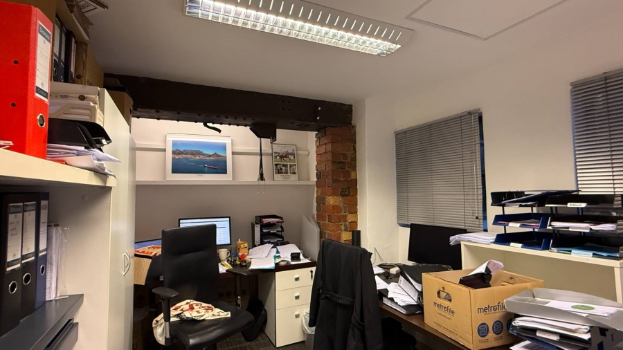 To Let commercial Property for Rent in De Waterkant Western Cape